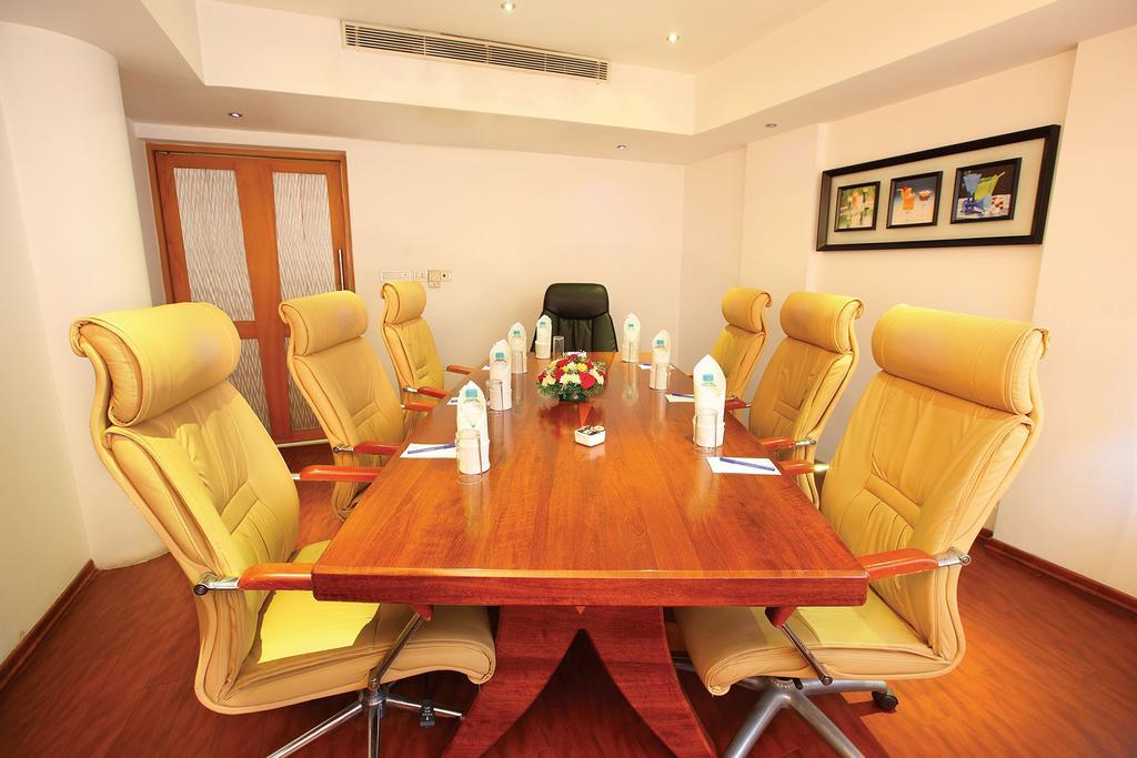 Hotel Park Residency, Kakkanad Kochi Exterior foto